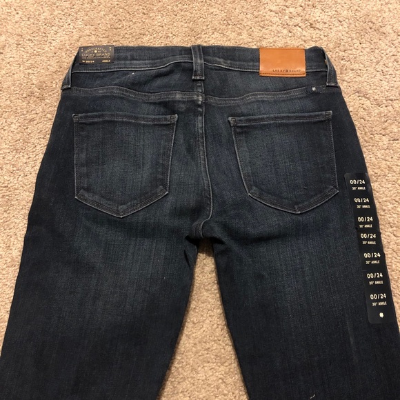 Lucky Brand jeans - Picture 2 of 2